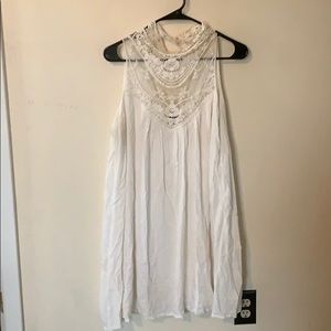 White summer dress v